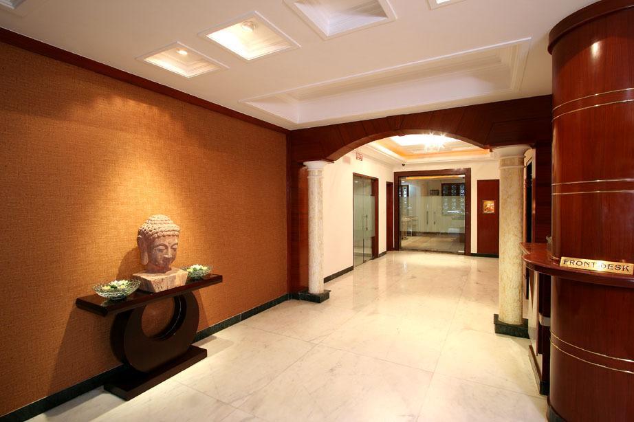 Grand President Hotel Delhi  Exterior photo